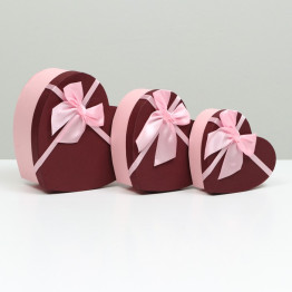 Набор коробок 3 в 1 сердца, бордовый. Продаются поштучно